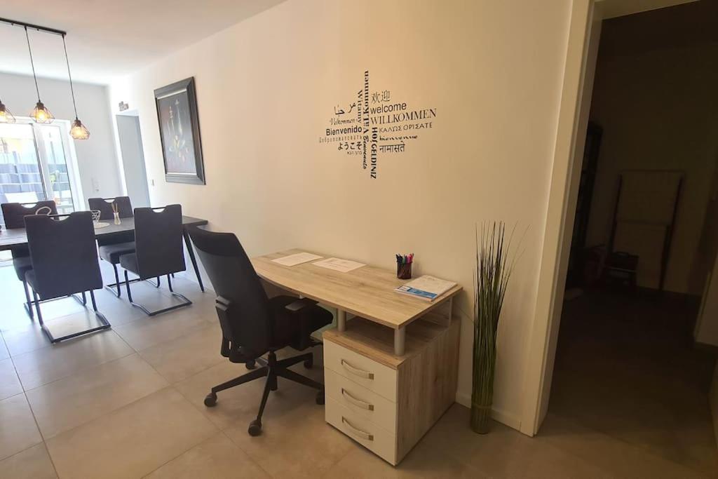 Xxl Ferienwohnung 100 Qm Auch Als Monteur Unterkunft Nutzbar, Stolberg - Aachen Stolberg (Rhineland) Eksteriør bilde